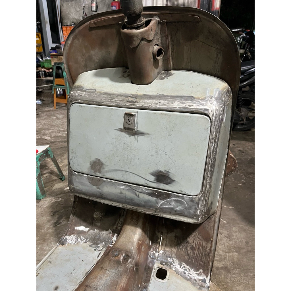 box laci / glove box vespa T5 / New PX handmade