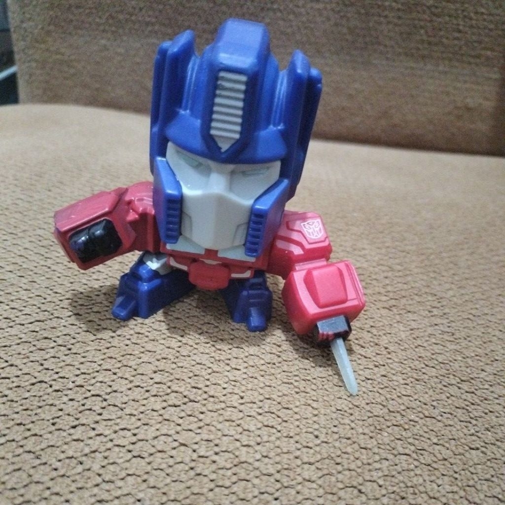 Action Figures Optimus Prime Preloved Atau Second