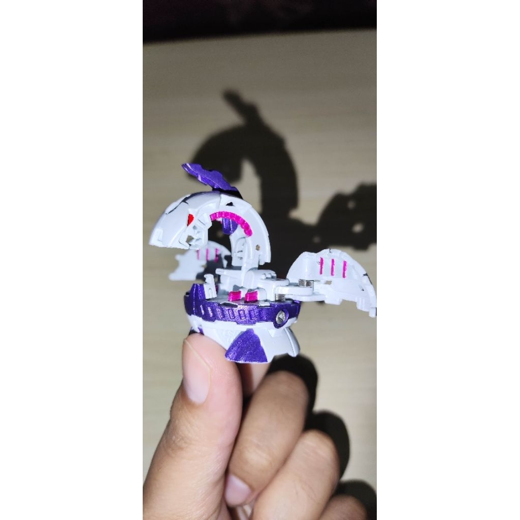 Bakugan Naga Repaint Putih