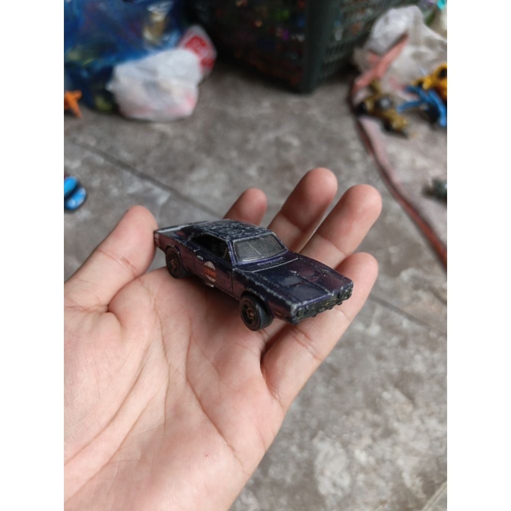 diecast hotwheels dodge charger 500