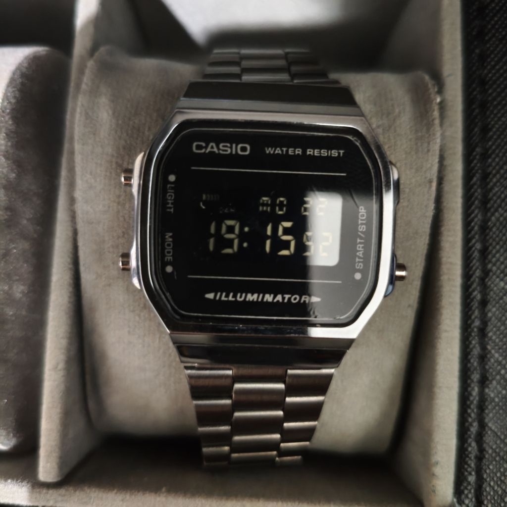 Jam Tangan Pria Casio A168 Bekas
