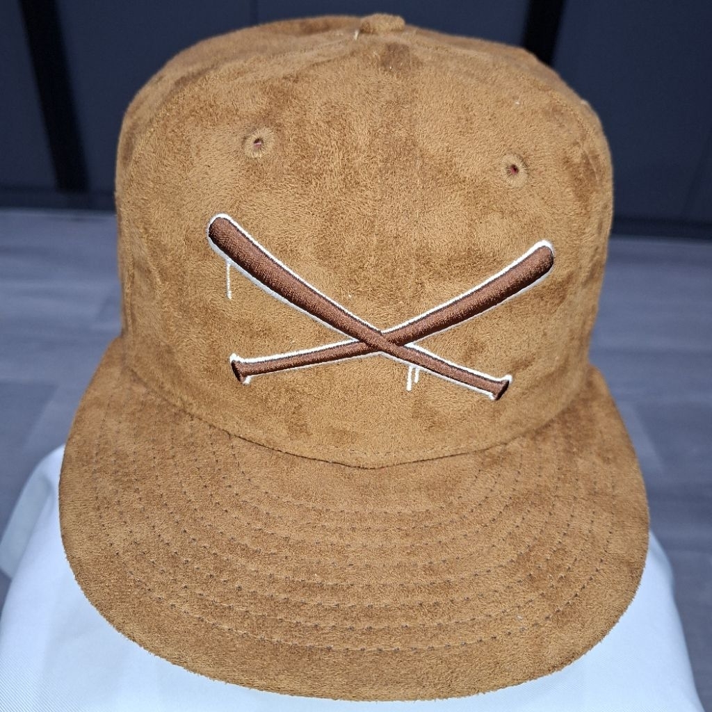 Justfitteds Exclusive Crossedbats Ginger Bread Full Suede x New Era 59FIFTY 7 1/8