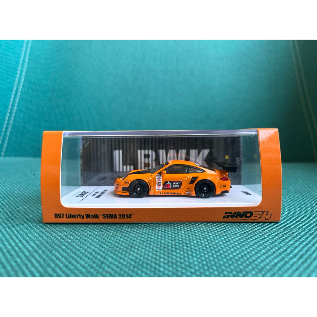 INNO64 Porsche 997 Liberty walk LBWK orange unsealed