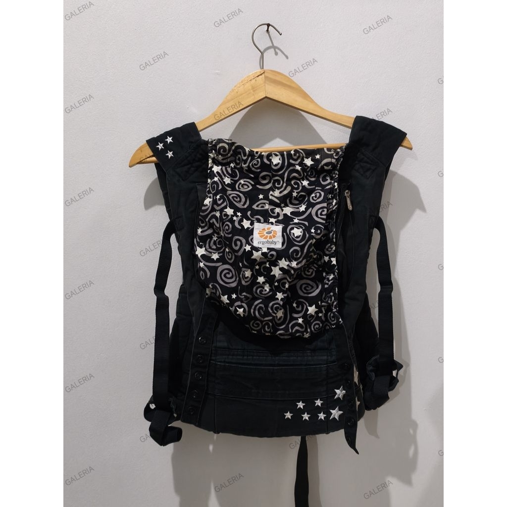 Gendongan bayi SSC preloved Ergobaby Night sky