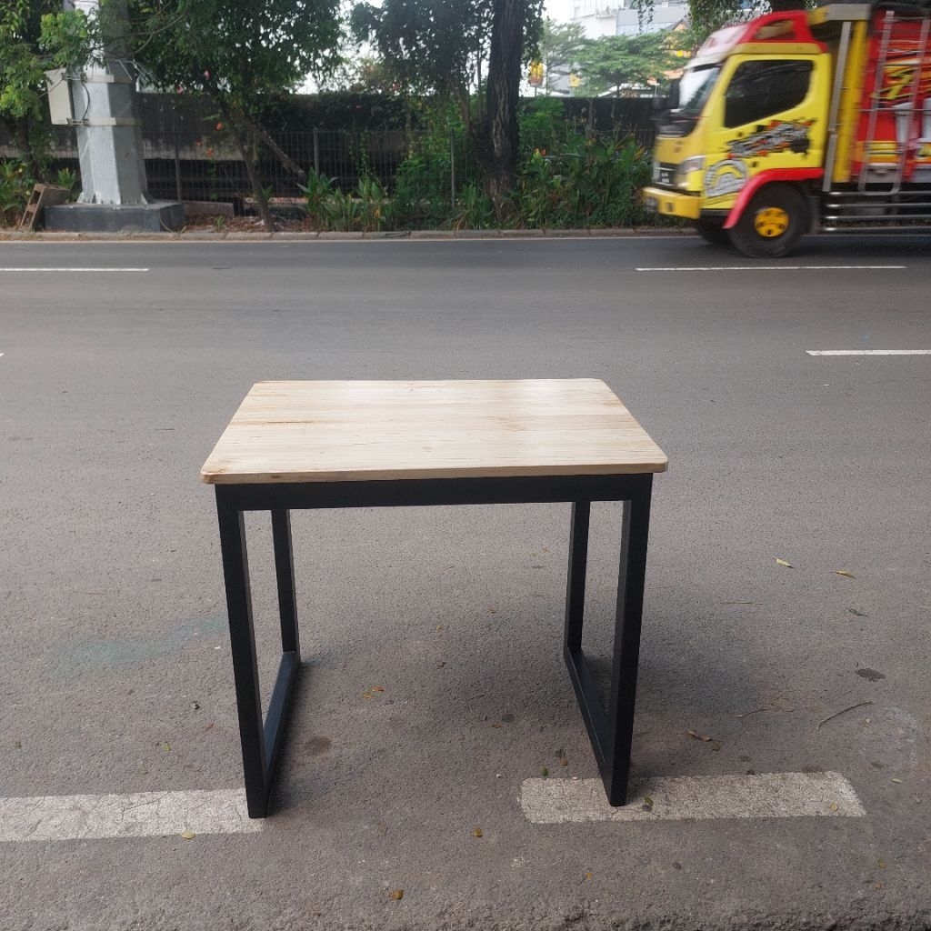 Meja Makan / Meja Serbaguna / Meja Kafe Ukuran 80x60x75
