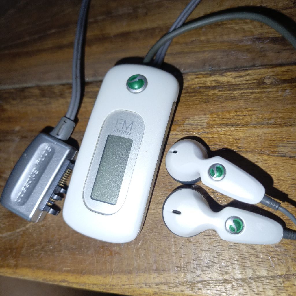 Sony Ericsson HPR-20 original FM Radio Headset