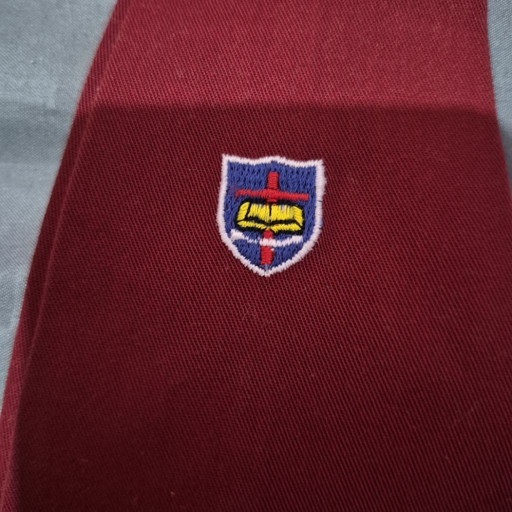 Baju Seragam Dasi Merah Senin Selasa Kamis SMA BPK Penabur Jakarta Putri Perempuan