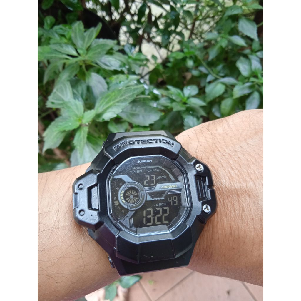 jam tangan eiger bekas