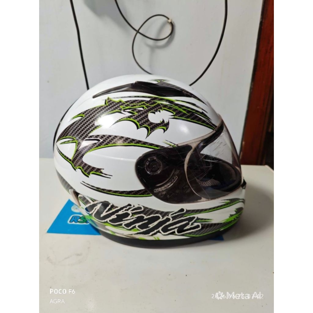 Helm ori kawasaki ninja bekas