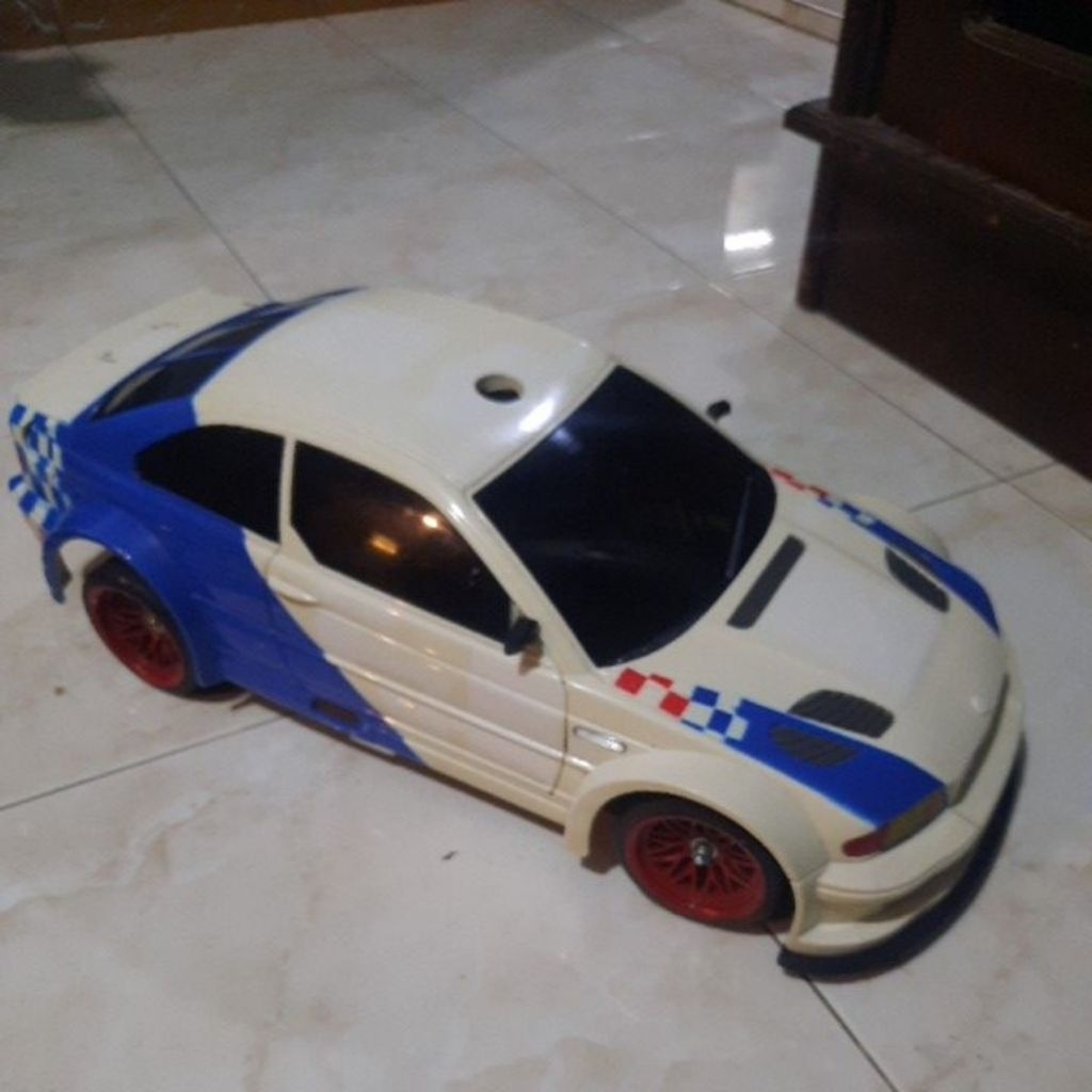 mobilrc bmw JINJIANG1/10 full propo