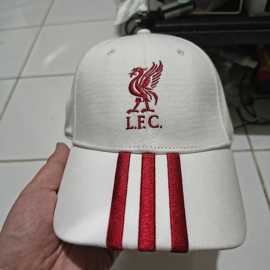 Topi Adidas Liverpool Putih Bekas Used Second