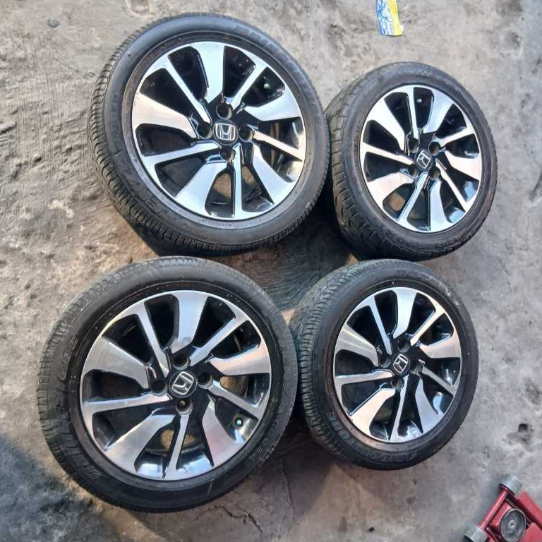 VELG BEKAS ORIGINAL COPOTAN HONDA BRIO RS R15 LUBANG 4 + BAN