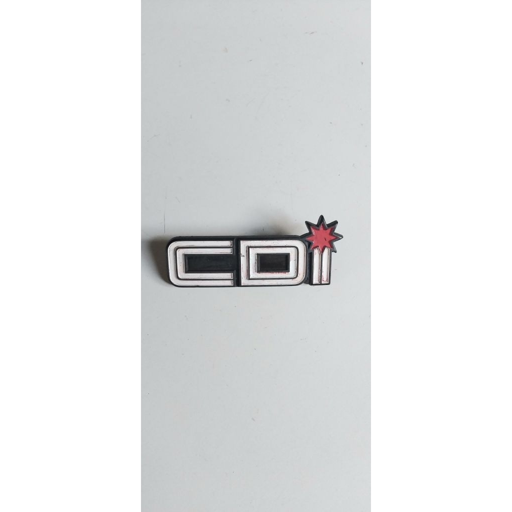 Emblem cover aki body bagian kiri Yamaha v80 cdi Superdeluxe excellent original second