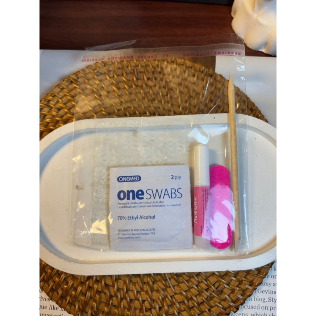 Toolkit nail art lengkap alat pasang nail art