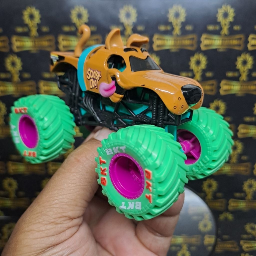 99% LOOSE MONSTER JAM LOOSE MONSTER JAM SCOOBY DOO MONSTER JAM 1:64 MONSTER JAM KOLPRI KONDISI 99%