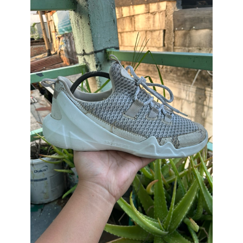 Skechers D’Lites DLT-A White Sport Sneakers Original Sepatu Trainer Size 41