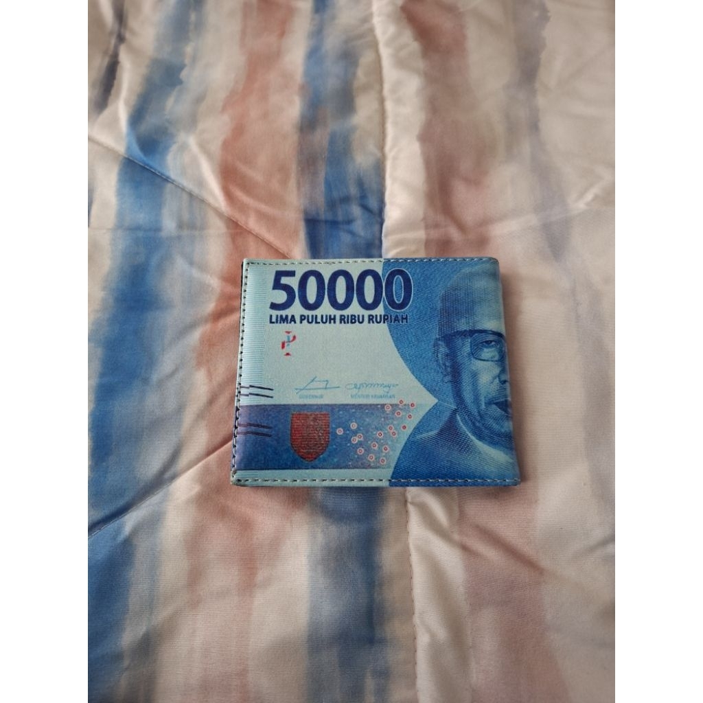 dompet uang 50.000 rupiah