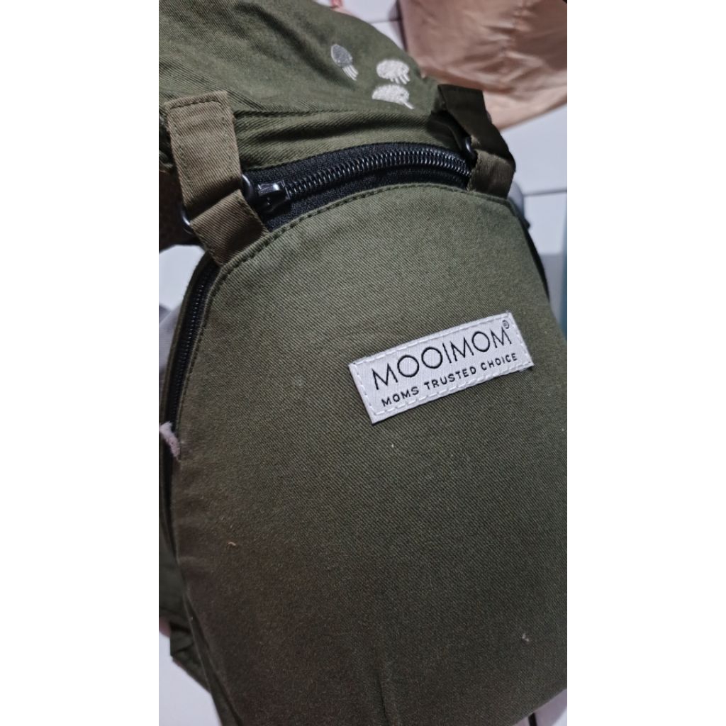 Preloved Lightweight Hipseat Mooimom
