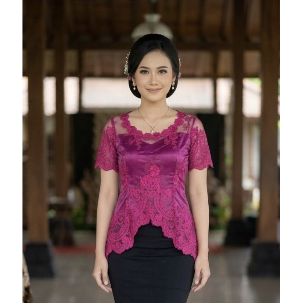 Preloved kebaya brukat fuchsia