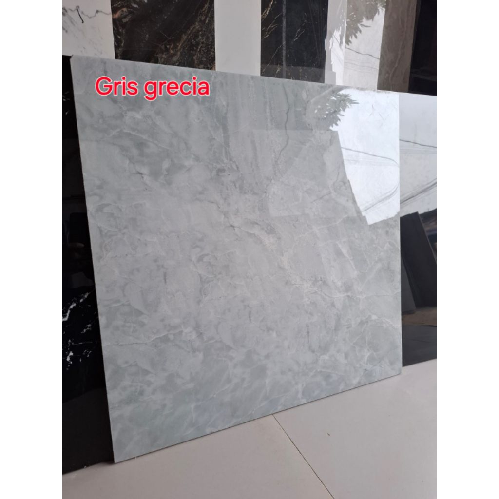 Granit 60x60 Gris Grecia Glossy Essenza