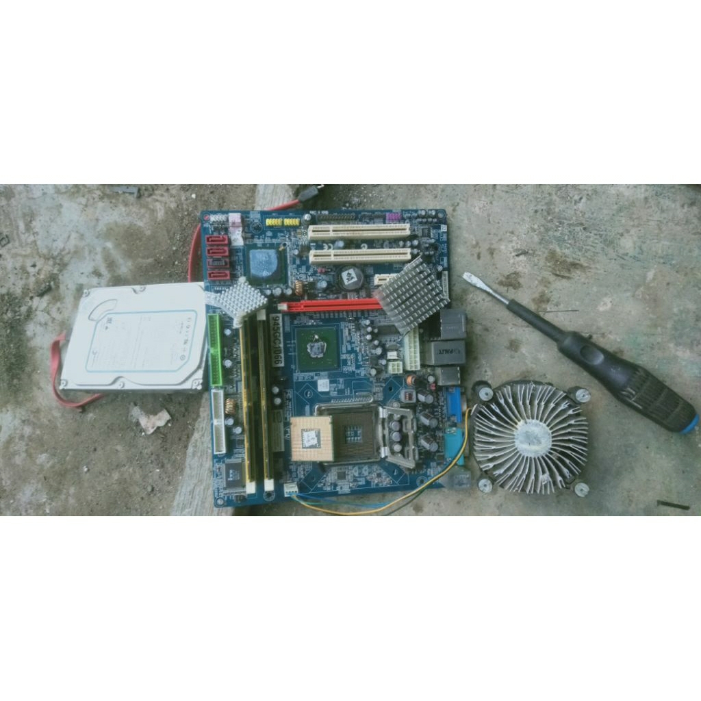 MB Komputer PC Pentium 4 ram 2gb HDD 40gb