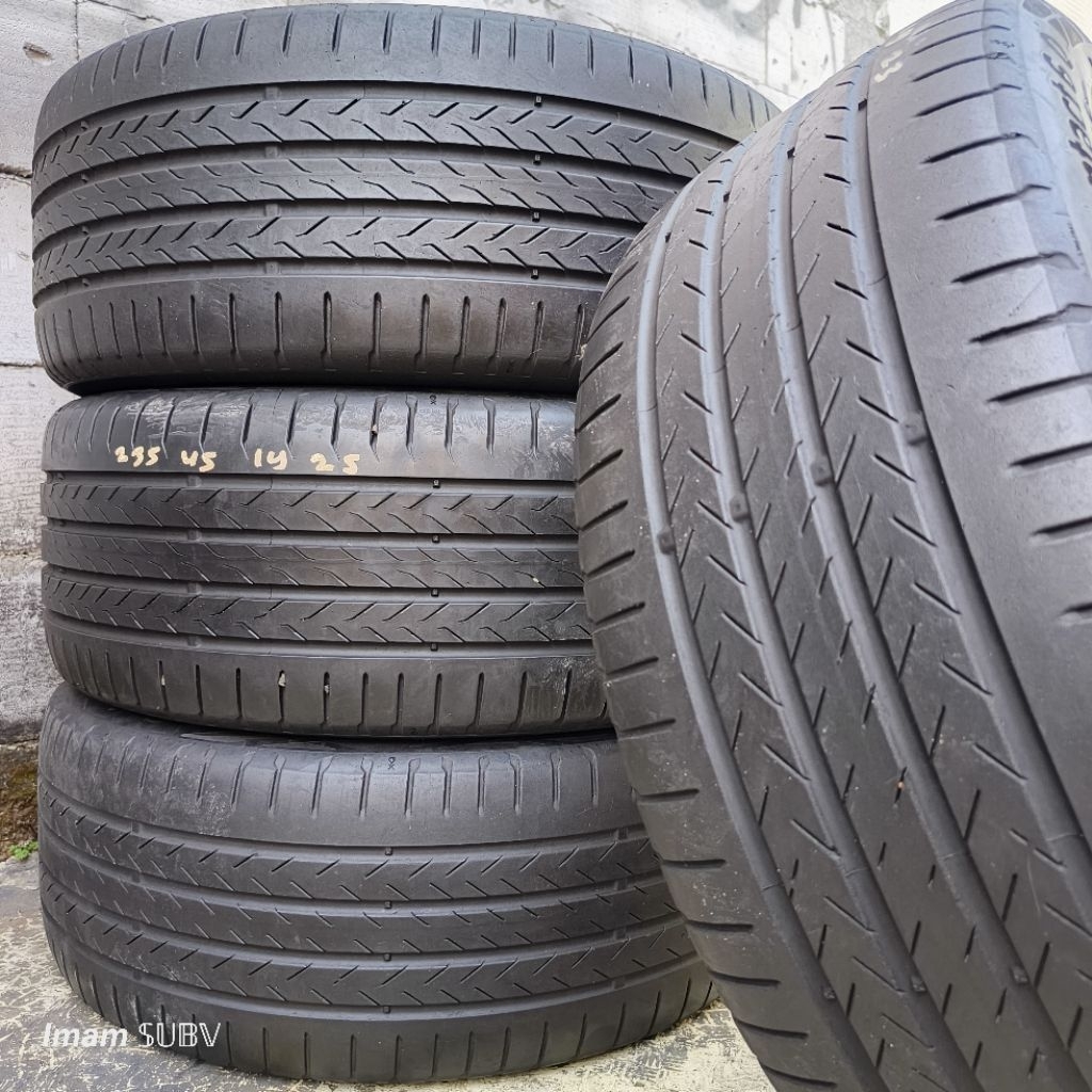 Ban 235/45R19 Continental 4 pcs