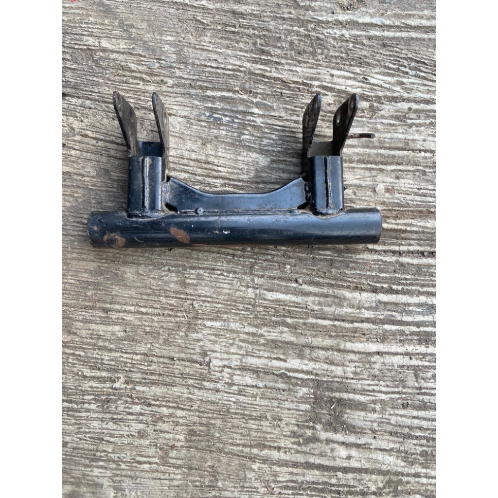 ENGINE MOUNTING YAMAHA NMAX AEROX LEXI ORIGINAL