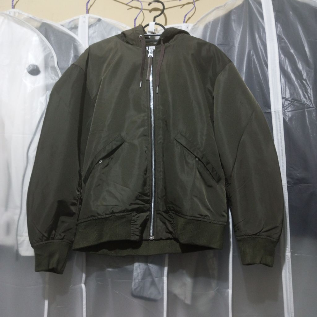 UNIQLO U Bomber Hoodie Jacket Nylon Boxy Fit Green Military Not M65
