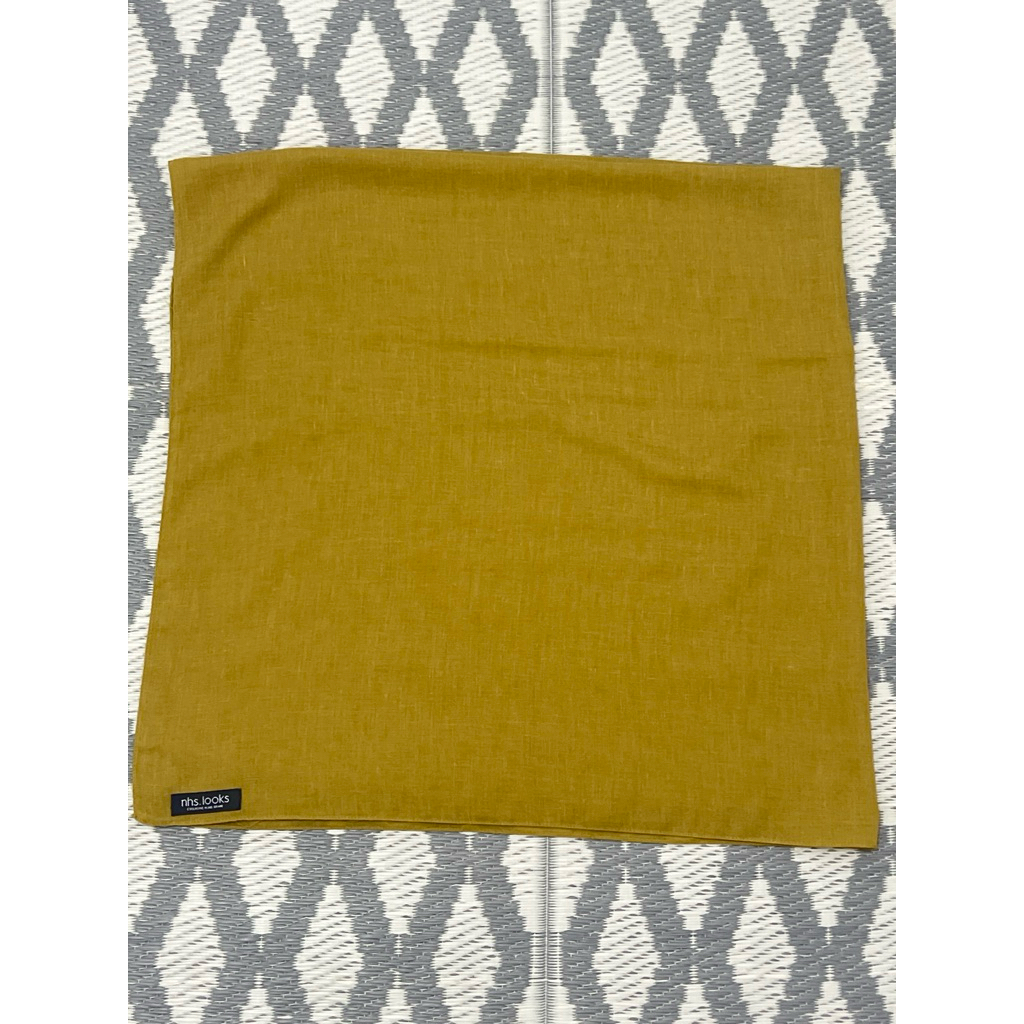 (preloved) NHS.Looks Hijab Square Mustard