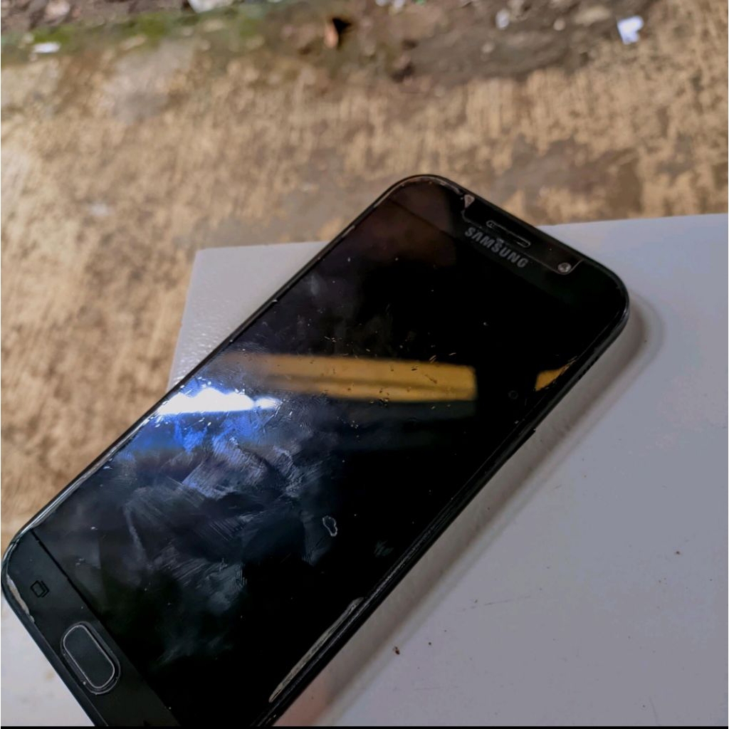 Samsung A7 2017 second warna hitam minus backdor retak, lengkap