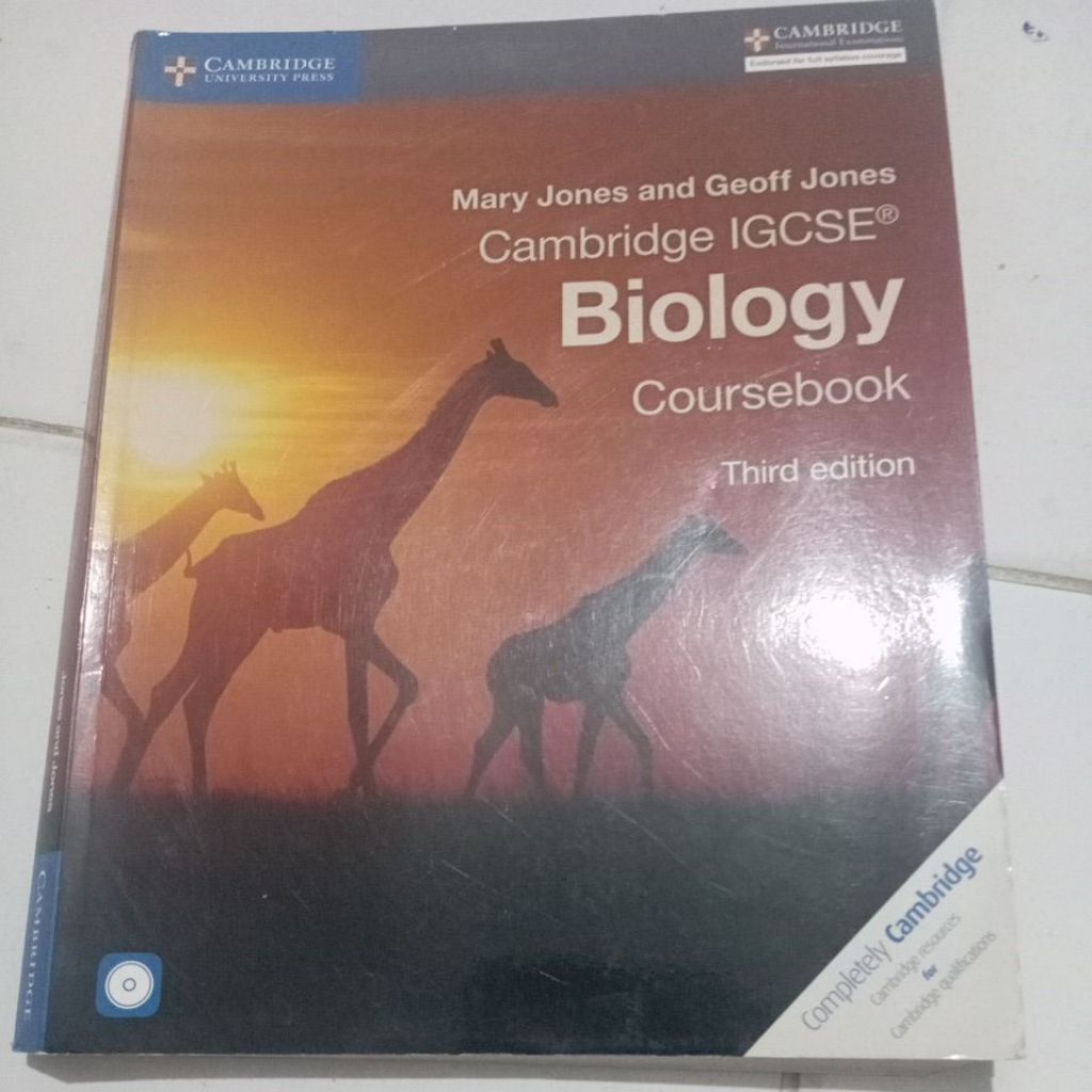 Cambridge IGCSE BIOLOGY COURSE BOOK