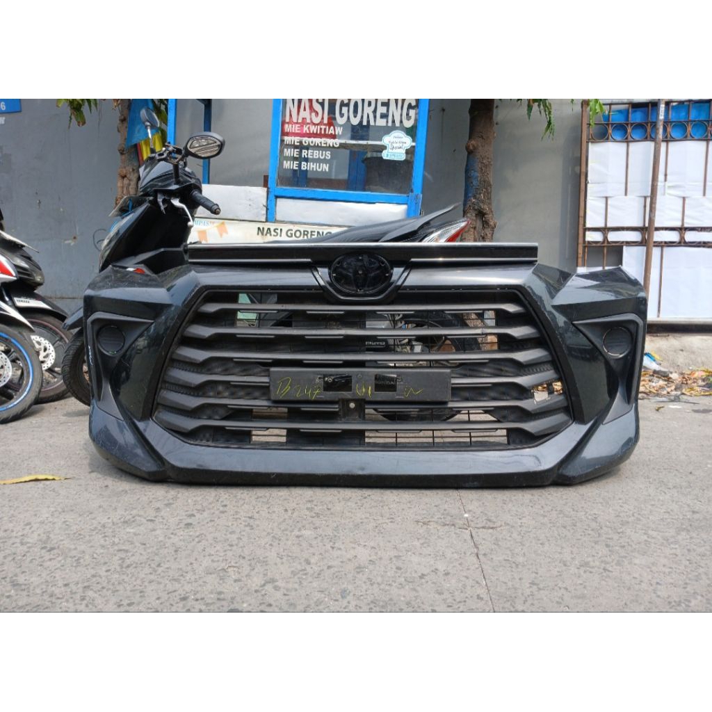 bumper depan avanza g 2023 2024 2025 original copotan