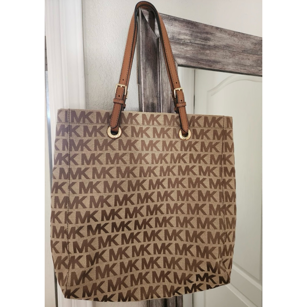 TOTE BAG MICHAEL KORS PRELOVED | TOTE BAG MICHAEL KORS KANVAS SIGNATURE