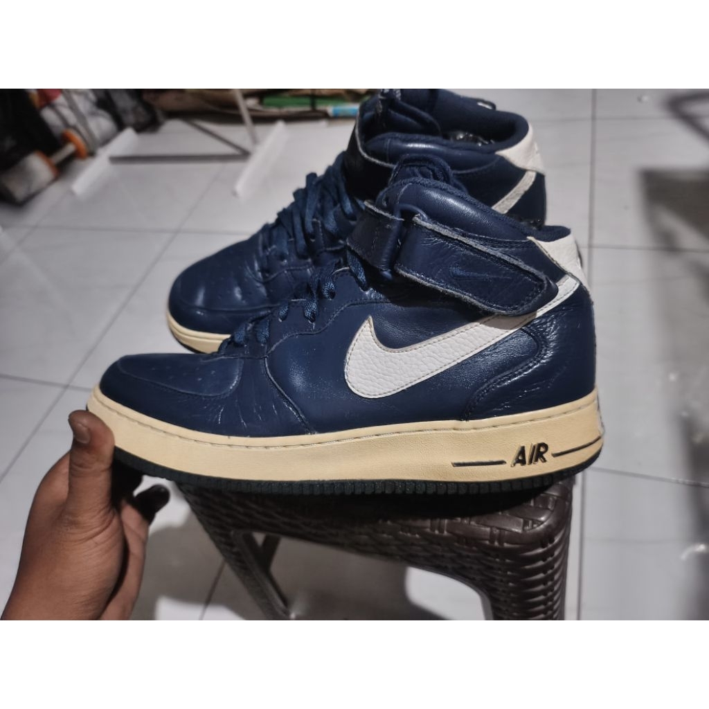 Sepatu second Air Force 1 Mid Midnight navy Ori Autentik Size 44.5 ins 285 Legit.
