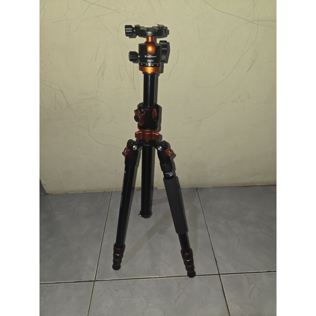 Tripod K&F