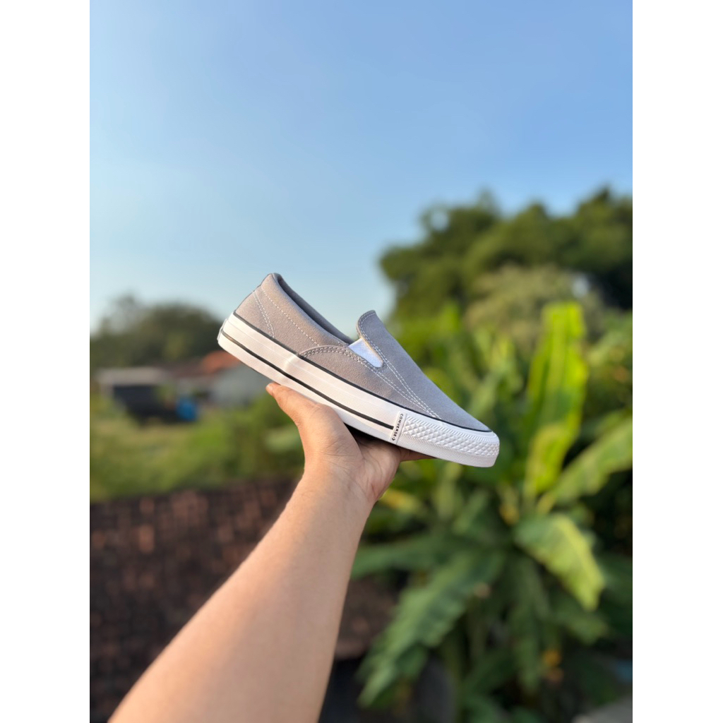 converse slip on grey white malden