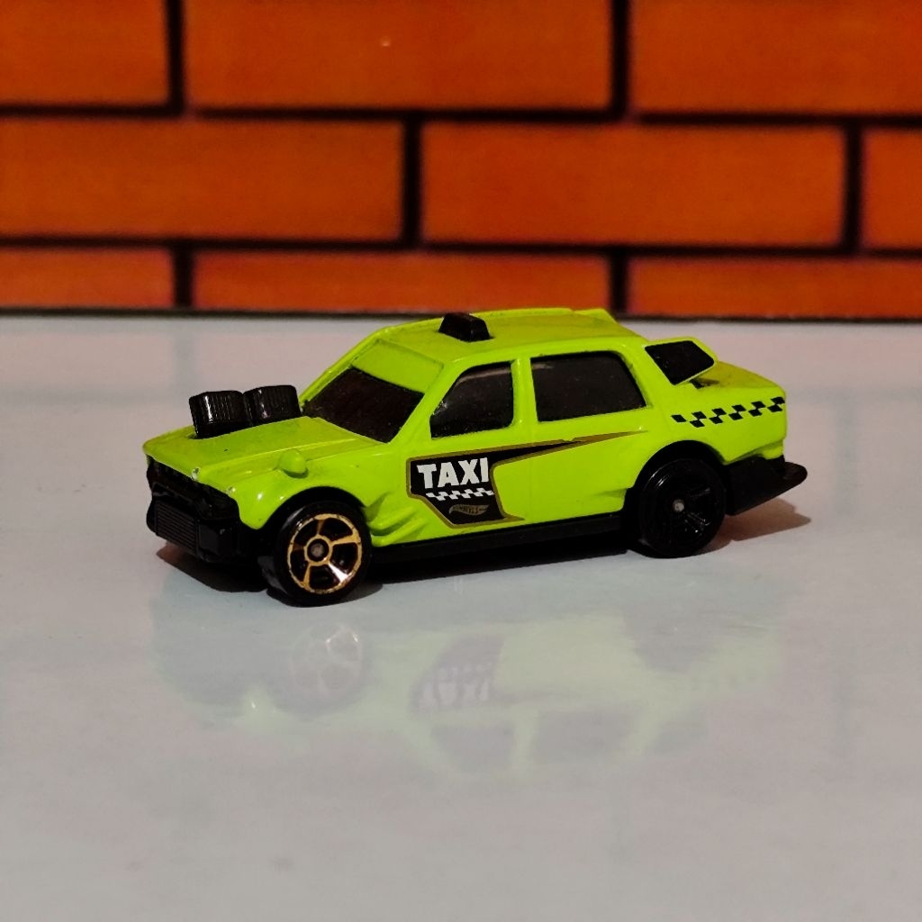 Hotwheels Time Attaxi Fantasy Loose Mulus