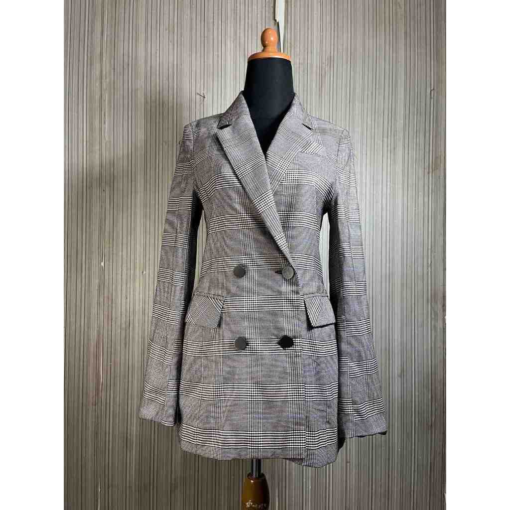 Blazer Panjang Wanita Model Kancing Ganda Bermotif Kotak-Kotak