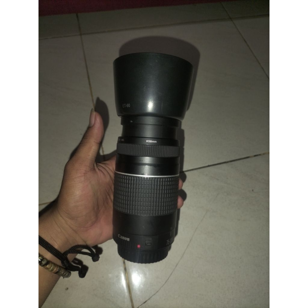 Lensa Canon 70 - 300 Mm