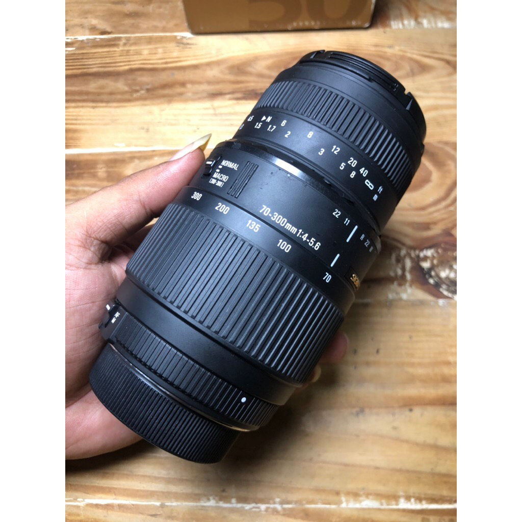 LENSA SIGMA 70-300mm