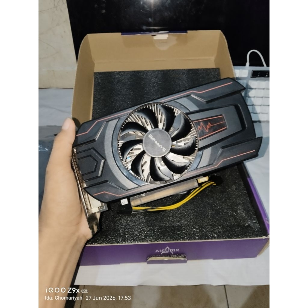 Rx 560 saphire single fan 6 pin power 2 gb 128 bit mulus masih segel