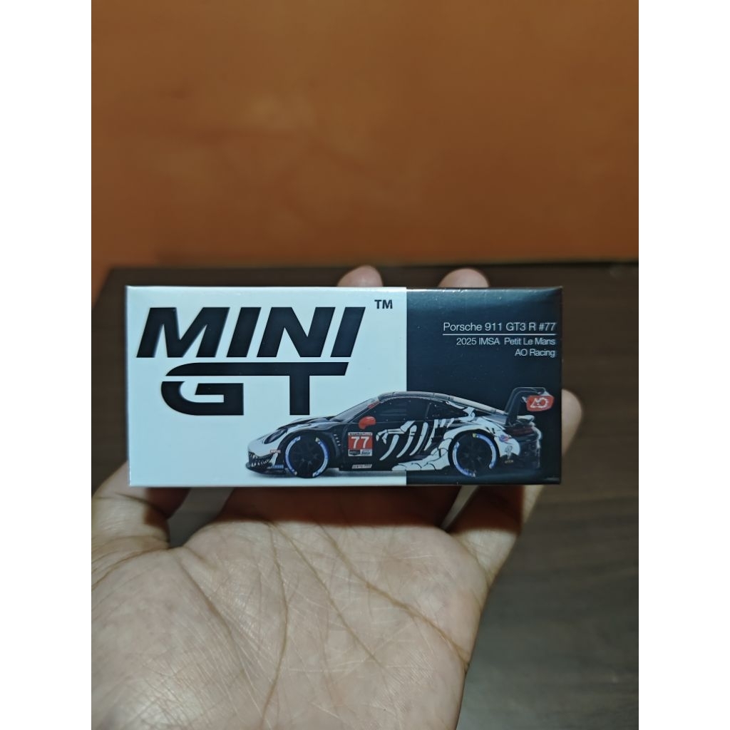 MiniGT Porsche 911 GT3 Skeleton IMSA #77