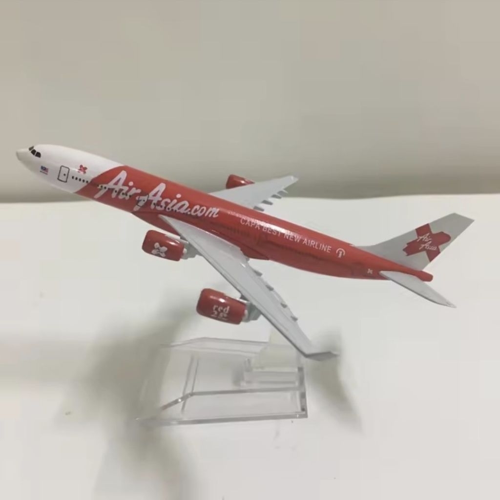 16CM AIR ASIA A340 / 340 AIRASIA MINIATUR PESAWAT DIECAST BESI METAL PAJANGAN DISPLAY