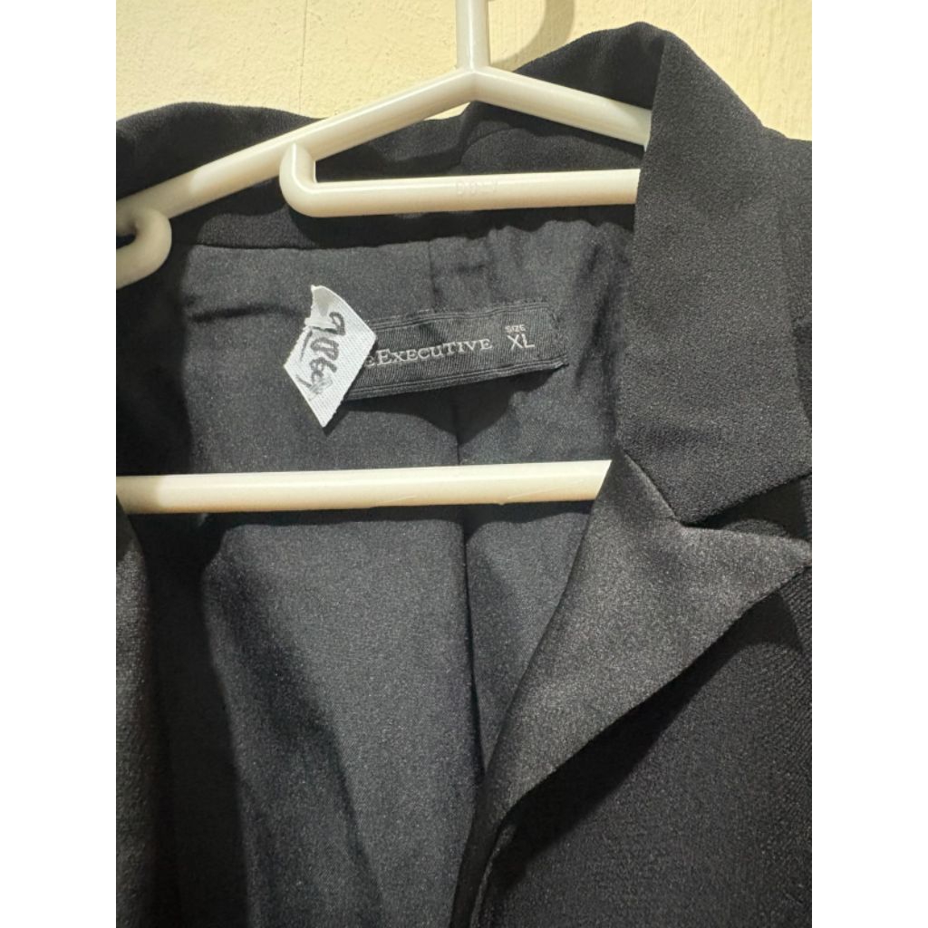 preloved jas wanita the executive