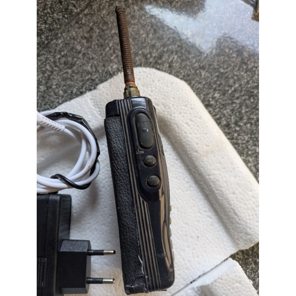 HT  KENWOOD tipe TH-K2AT + casan cek deskripsi