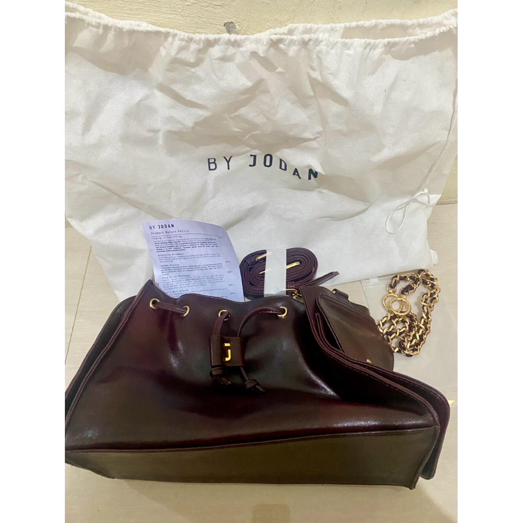 Tas By Jodan Rose Moment