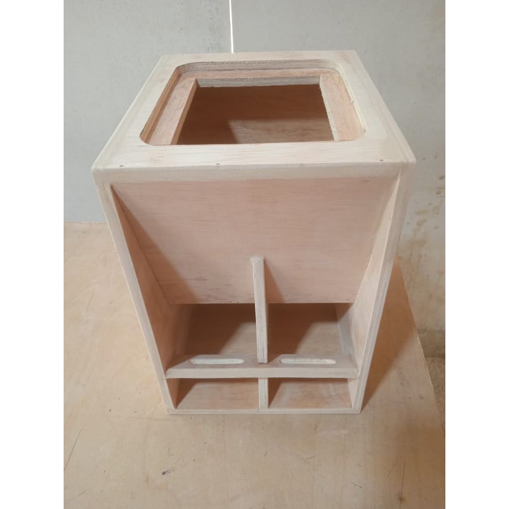 BOX SPEAKER CLA 4 INCH
