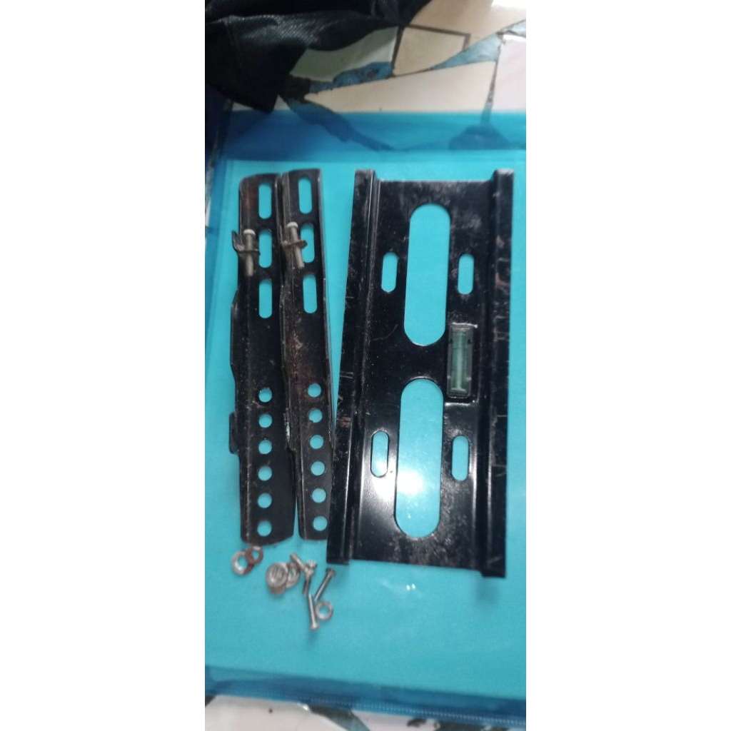 bracket LCD LED TV preloved bekas bagus