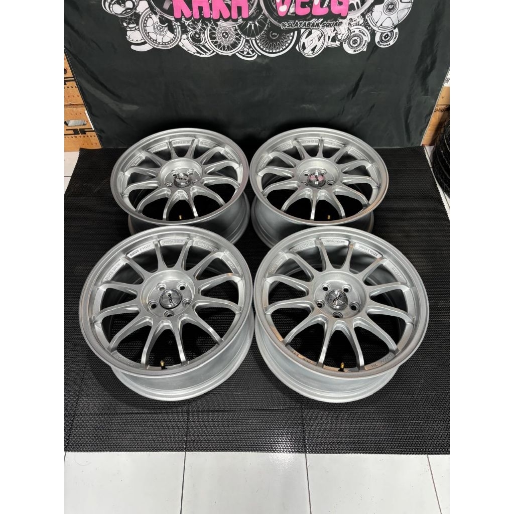 Velg SSR TYPE F R17 X7.5 et 42 pcd 5x100 / sienta / new avanza / xenia dll
