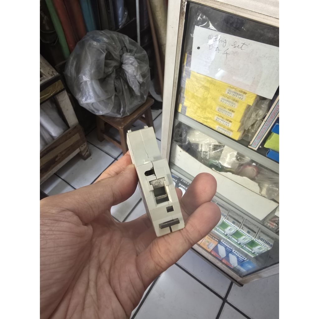 MCB NC45A c20 mcb listrik merlin gerin